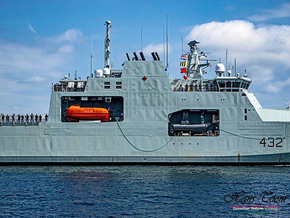 HMCS Max Bernays 104