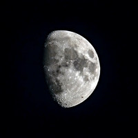 Moon at 71%