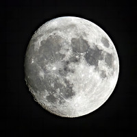 Moon 93% 100